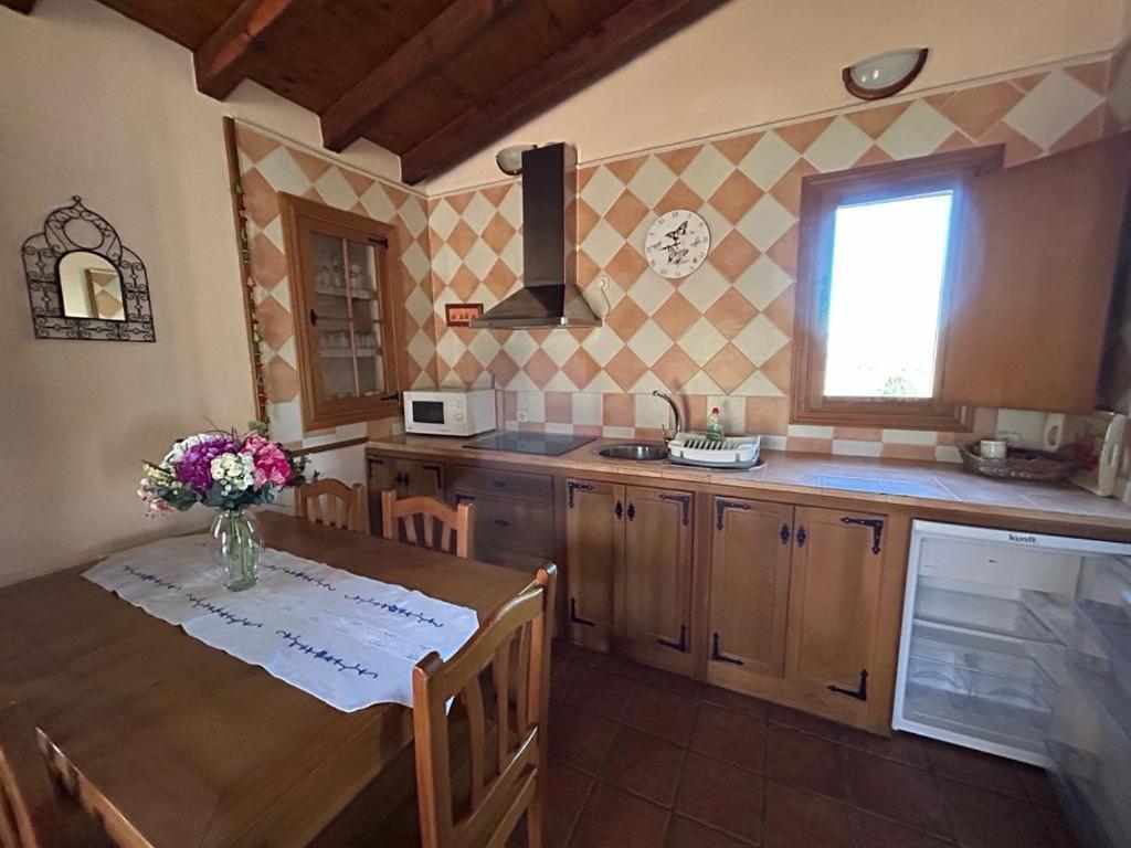 Ávila Casa Rural Amarilla מראה חיצוני תמונה